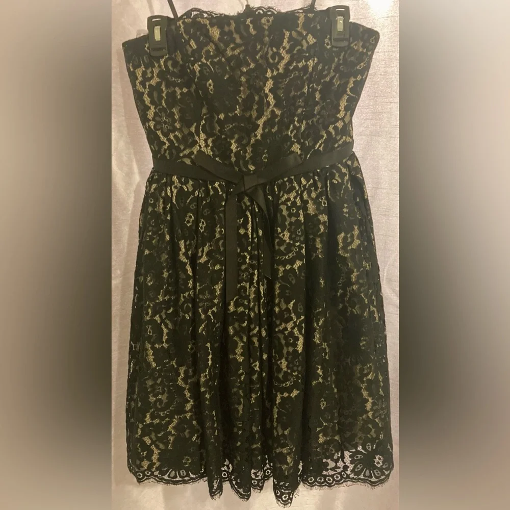 Robert Rodriguez for Target + Neiman Marcus
Holiday collection dress - Picture 2 of 16